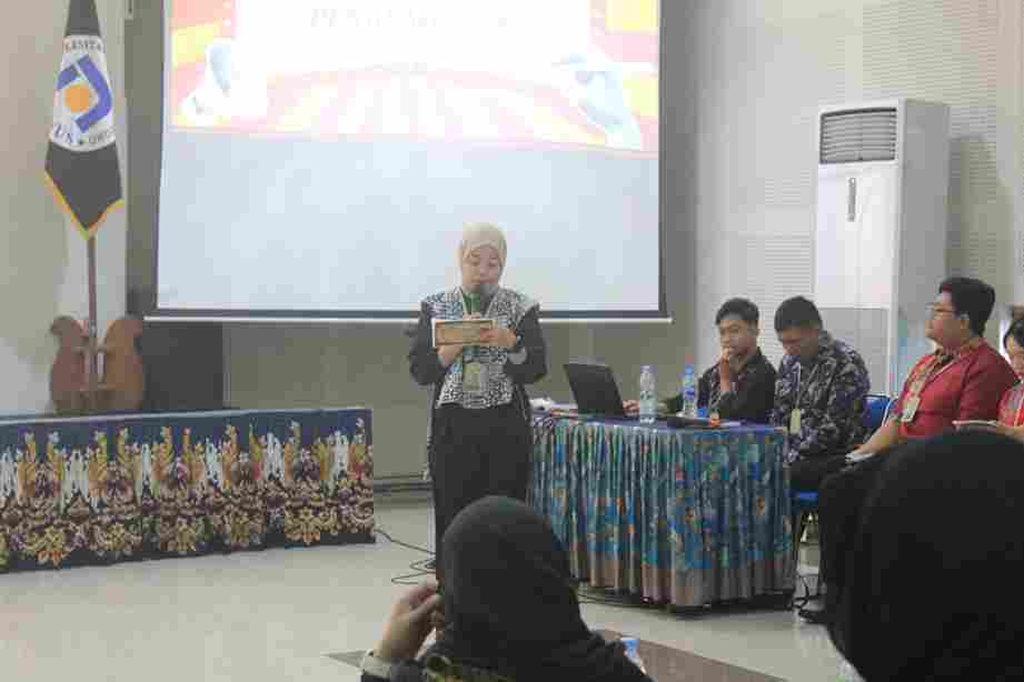 Pembukaan Sesi Diskusi